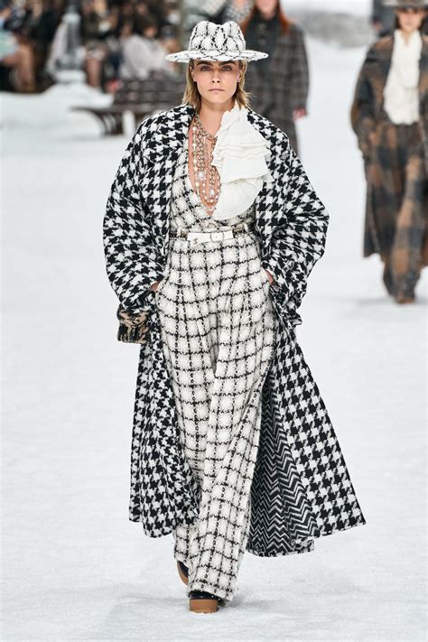 chanel fw 19 20|Chanel runway fashion.